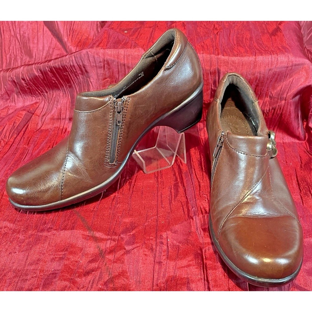 Womens Clarks Collection Brown Leather Side Zip 2 " Heels Glides Casual Shoes 8M